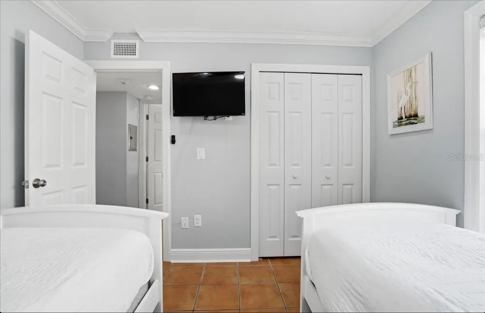 1325 GULF DRIVE #125 Bradenton Beach, FL 34217