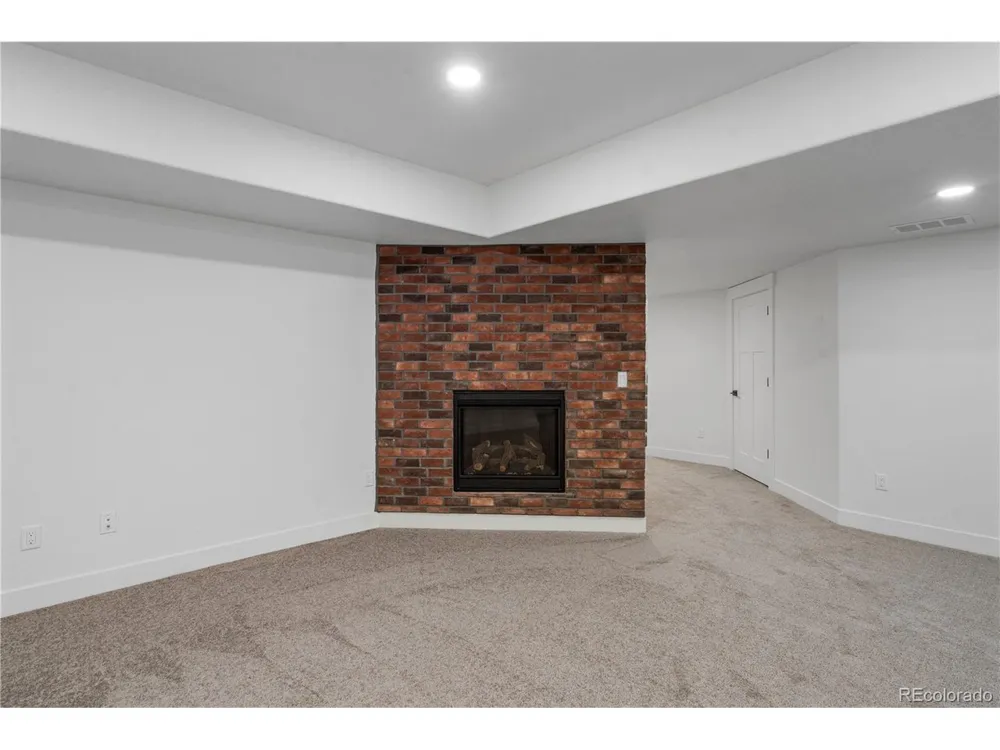 1099 S Deuel Street Fort Morgan, CO 80701