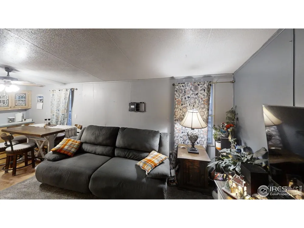 804 Warren Street Weldona, CO 80653