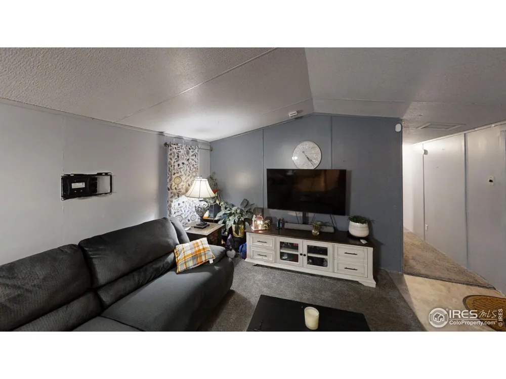 804 Warren Street Weldona, CO 80653