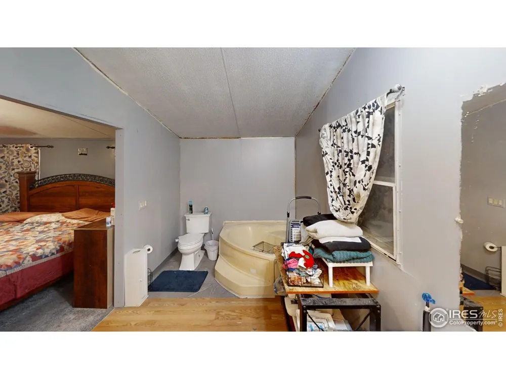 804 Warren Street Weldona, CO 80653