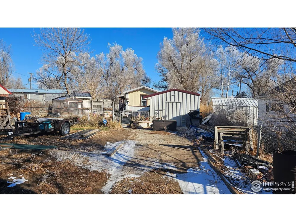 804 Warren Street Weldona, CO 80653