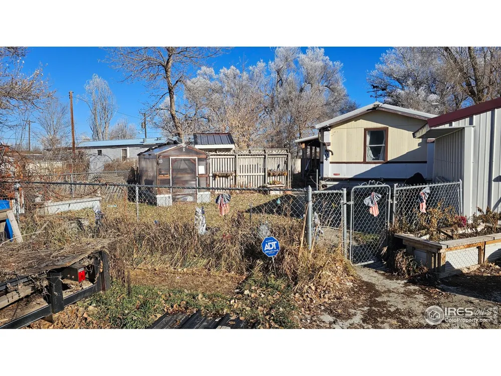 804 Warren Street Weldona, CO 80653