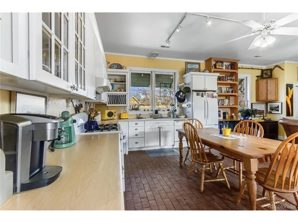 134 E Virginia Street La Veta, CO 81055