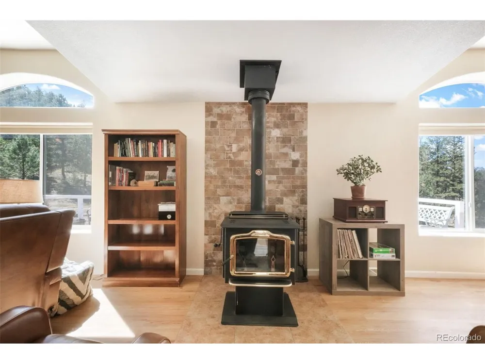 838 County Road 260 Westcliffe, CO 81252