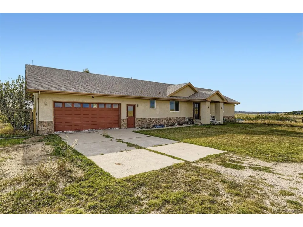 5228 Richards Court Elizabeth, CO 80107