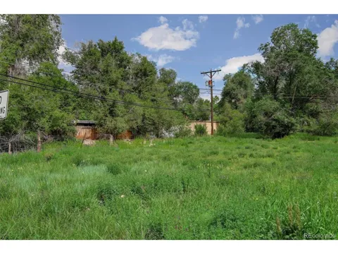 2118 E Saint Vrain Street