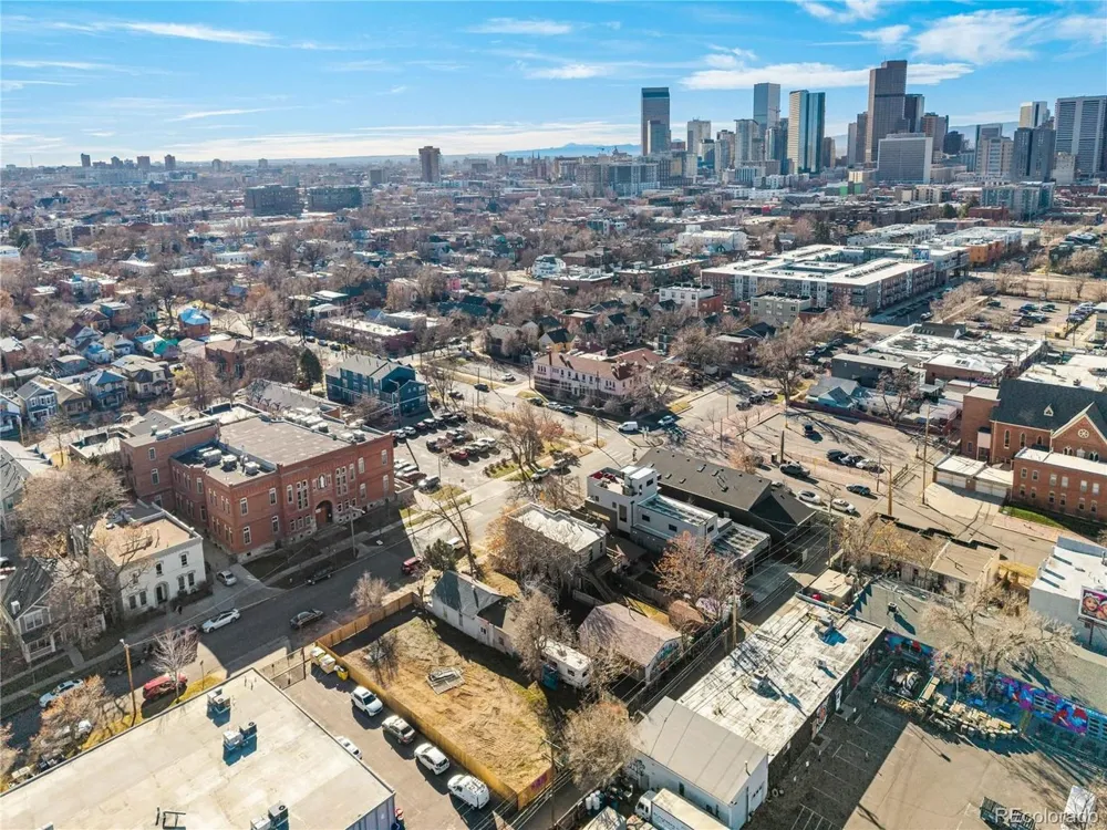 2837 Lawrence Street Denver, CO 80205