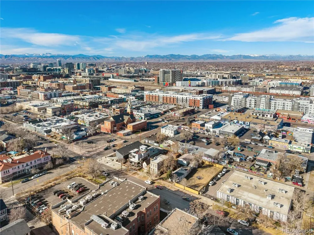 2837 Lawrence Street Denver, CO 80205