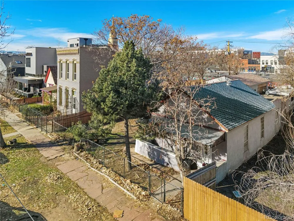 2837 Lawrence Street Denver, CO 80205