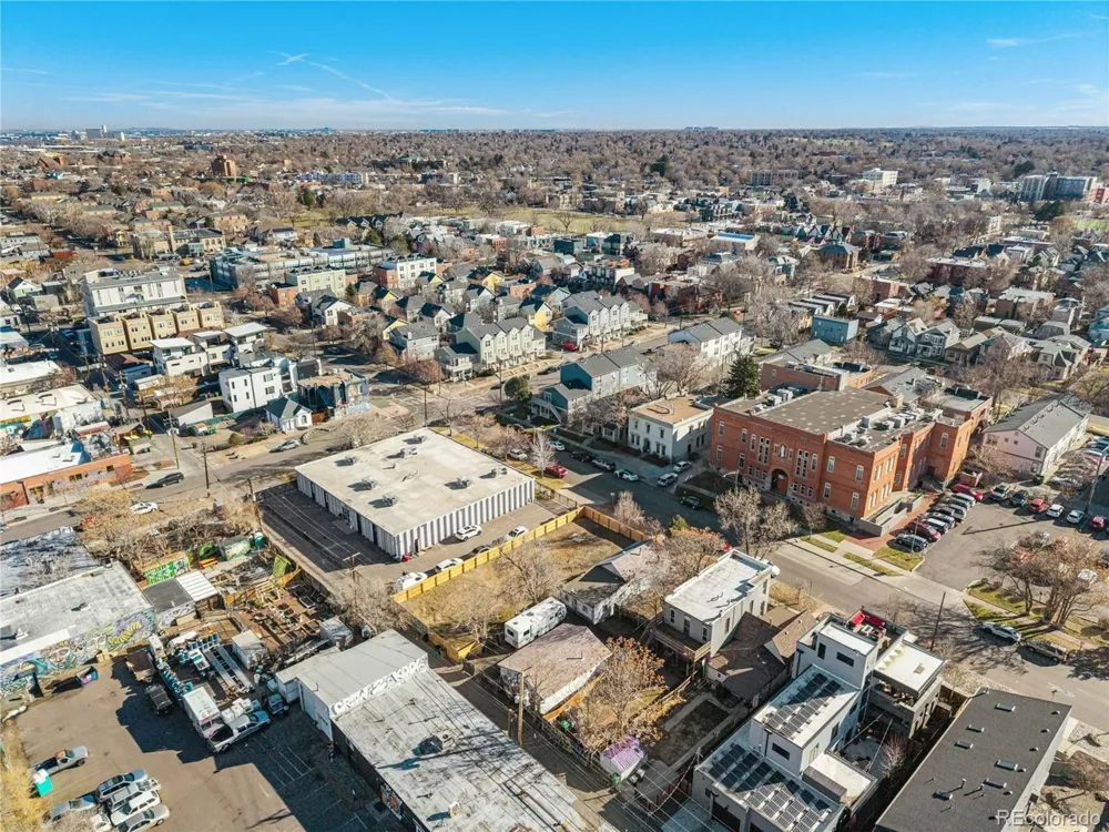 2837 Lawrence Street Denver, CO 80205