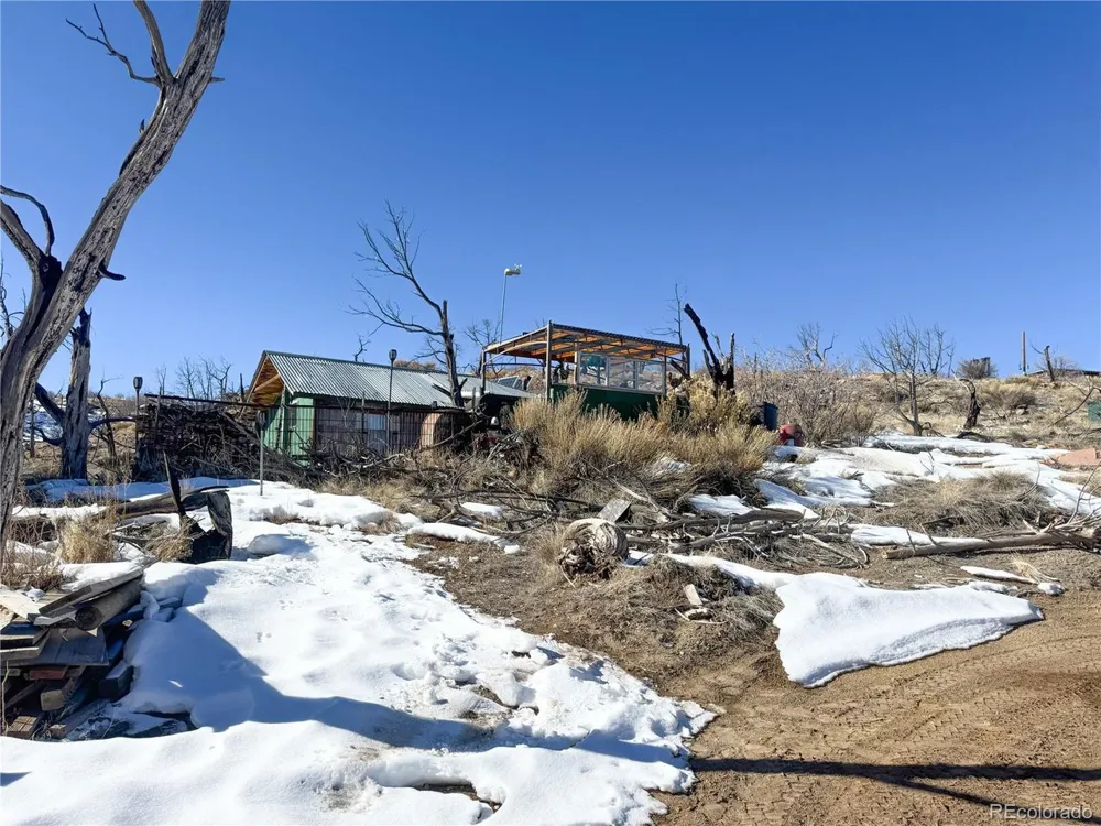 1725 35 1/10 ROAD De Beque, CO 81630