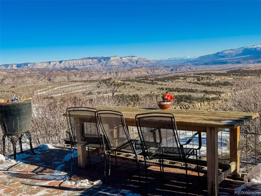 1725 35 1/10 ROAD De Beque, CO 81630
