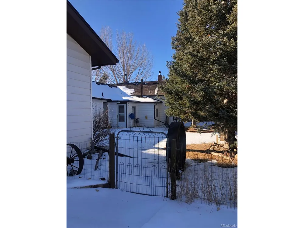 453 Mckinley Street Walden, CO 80480