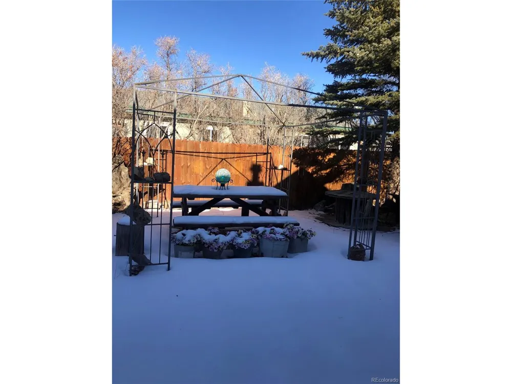 453 Mckinley Street Walden, CO 80480