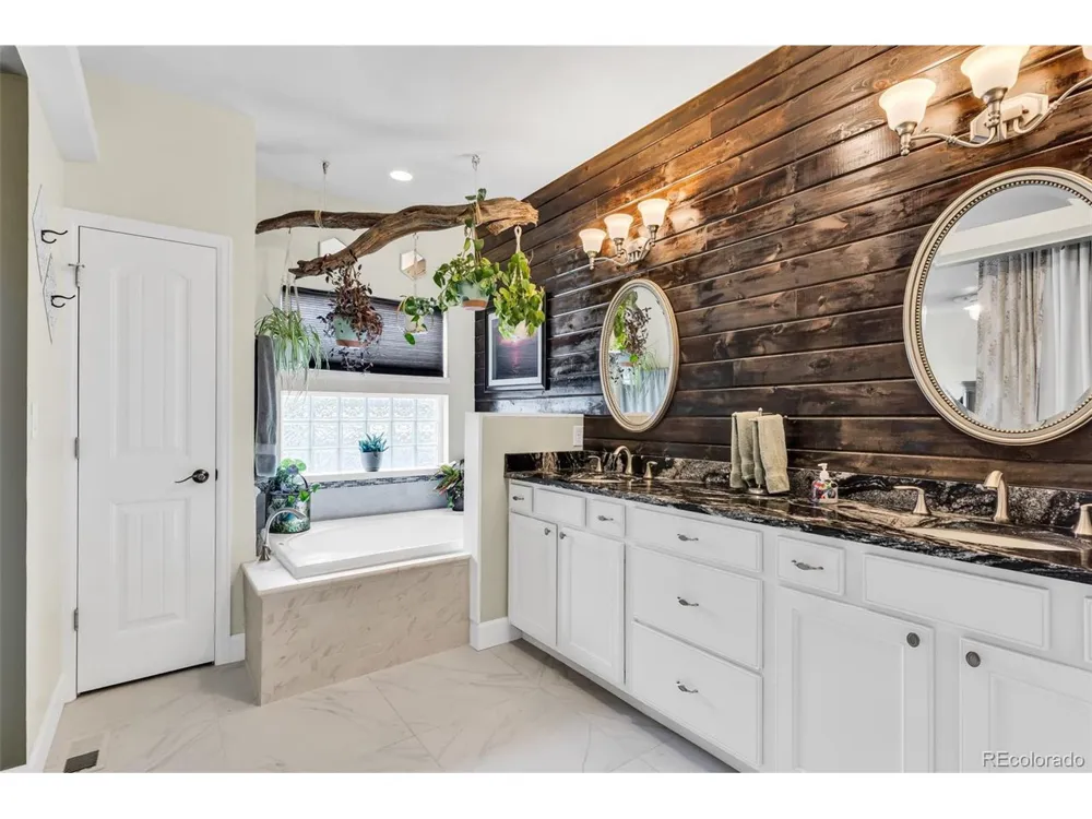 10380 Coyote Lane Rye, CO 81069