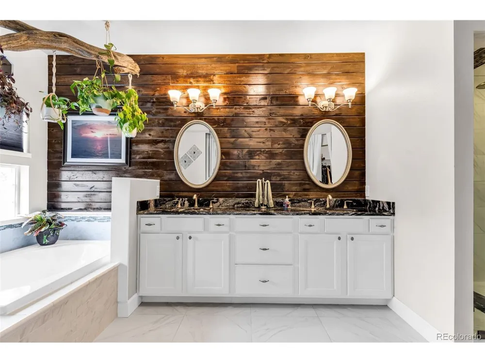 10380 Coyote Lane Rye, CO 81069