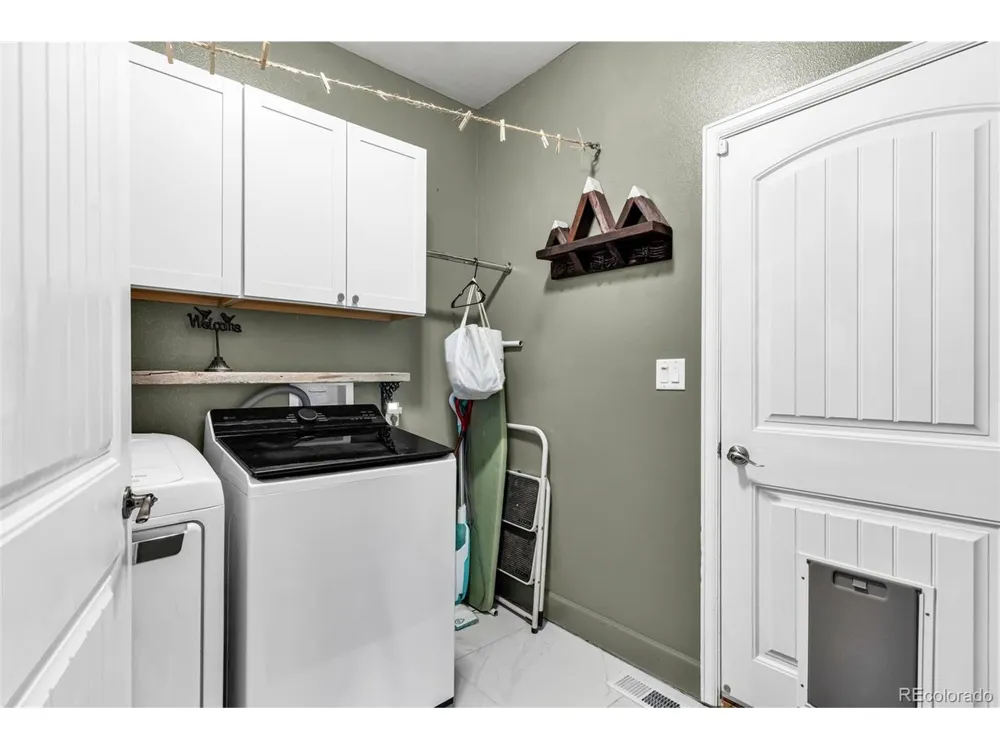 10380 Coyote Lane Rye, CO 81069