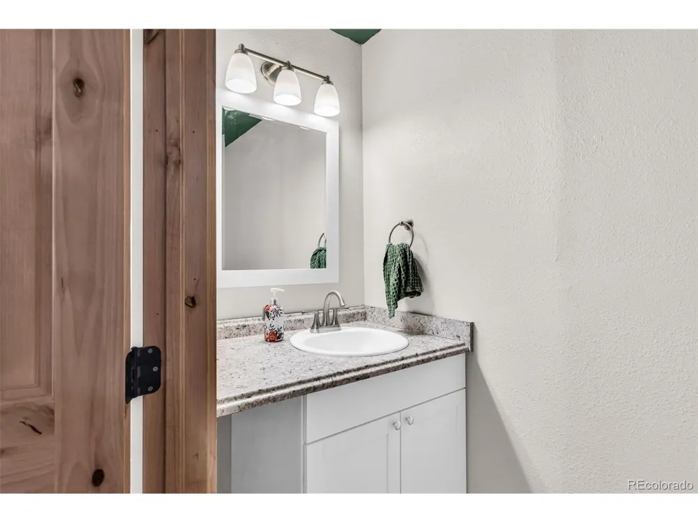 10380 Coyote Lane Rye, CO 81069