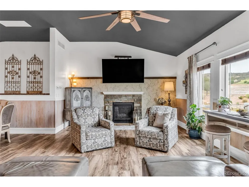 10380 Coyote Lane Rye, CO 81069