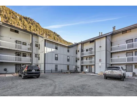 1901 Clear Creek Drive #E102