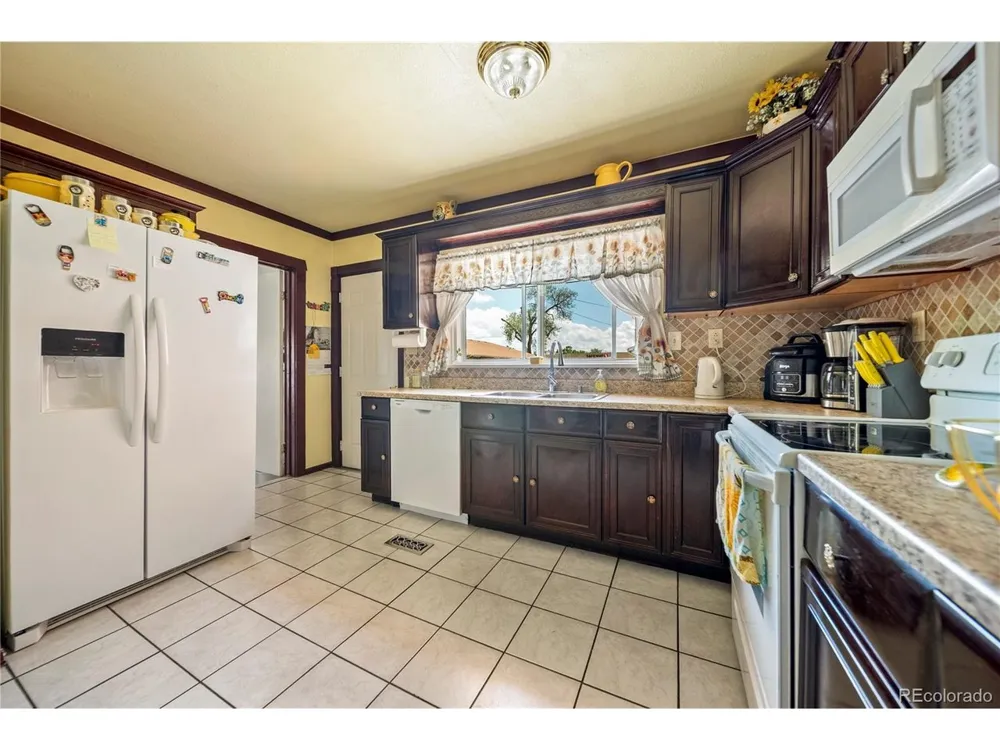 616 West Street Fort Morgan, CO 80701