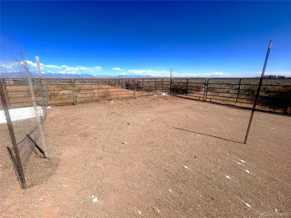 10850 County Road 45 Center, CO 81125
