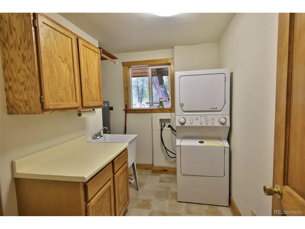 9681 56 2/10 ROAD Molina, CO 81646