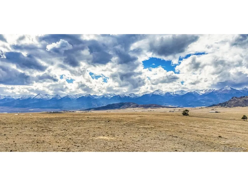4100 Oak Grove Circle Westcliffe, CO 81252