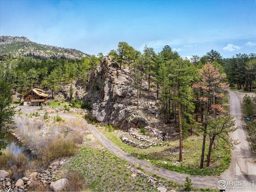 1289 Kiowa Road Lyons, CO 80540