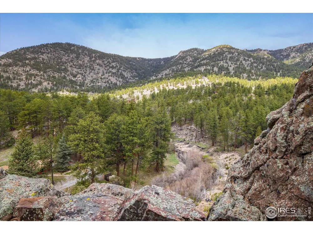 1289 Kiowa Road Lyons, CO 80540