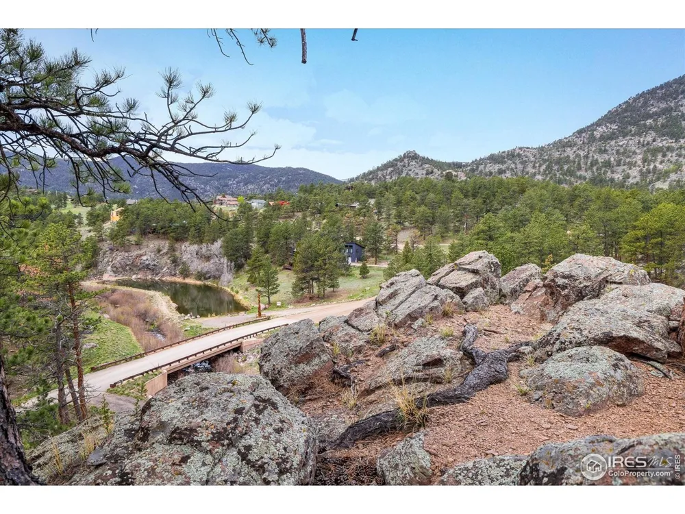 1289 Kiowa Road Lyons, CO 80540