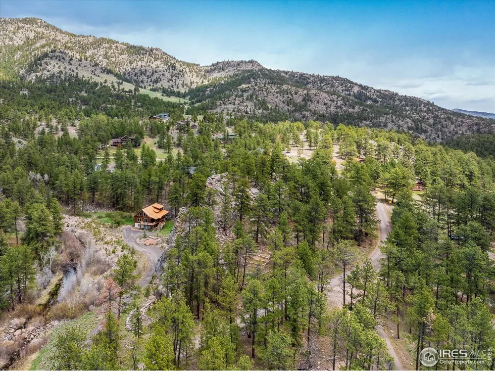 1289 Kiowa Road Lyons, CO 80540