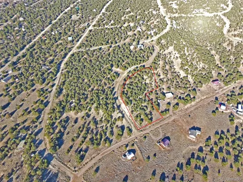 2001 Lost Cave Way