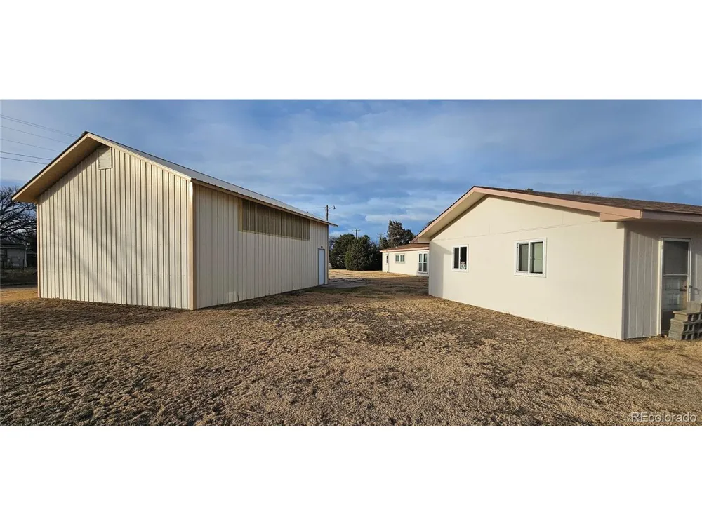 401 Iowa Avenue Seibert, CO 80834