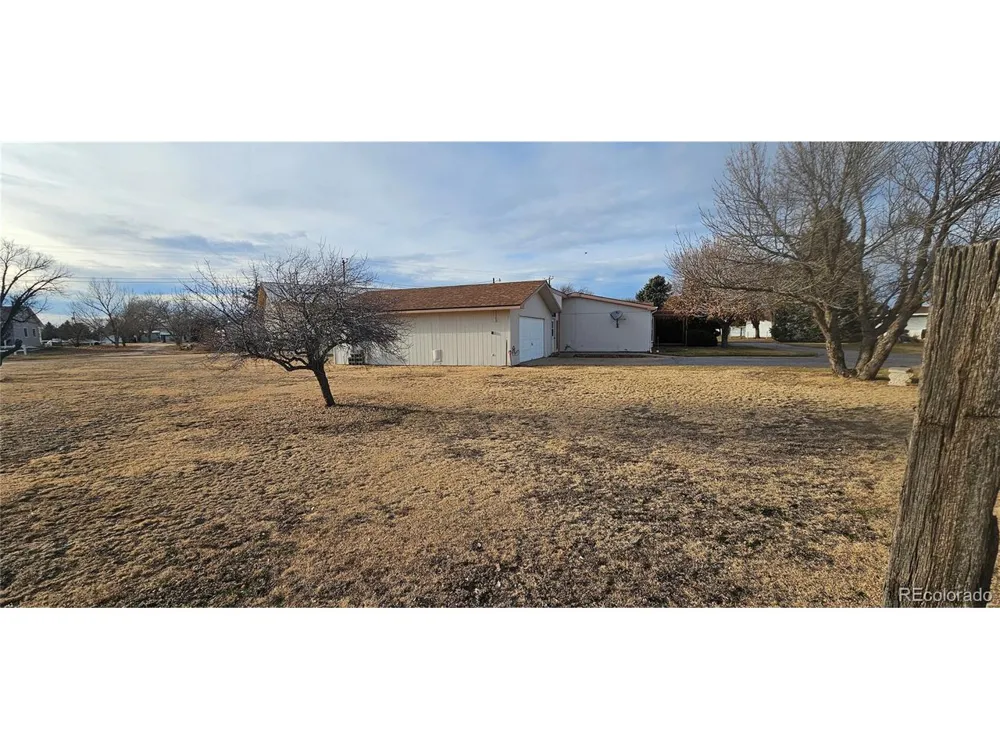 401 Iowa Avenue Seibert, CO 80834
