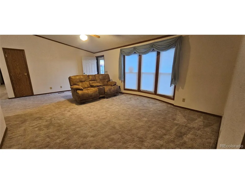 401 Iowa Avenue Seibert, CO 80834