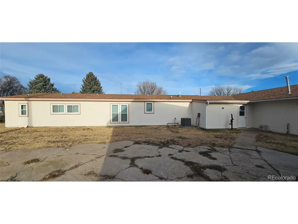 401 Iowa Avenue Seibert, CO 80834