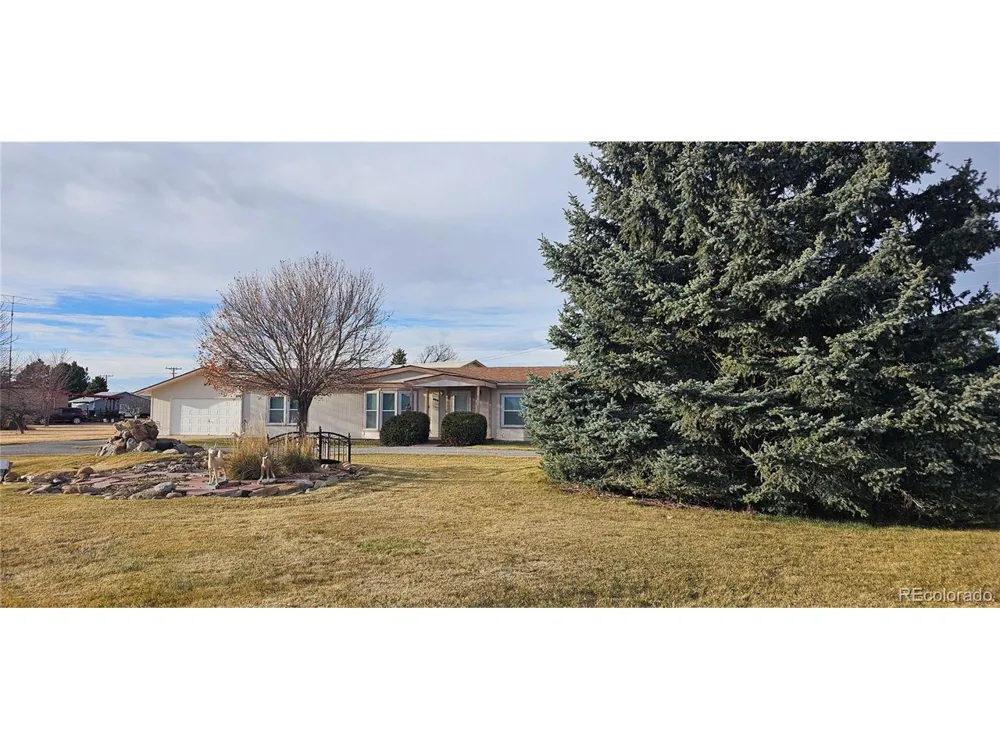 401 Iowa Avenue Seibert, CO 80834