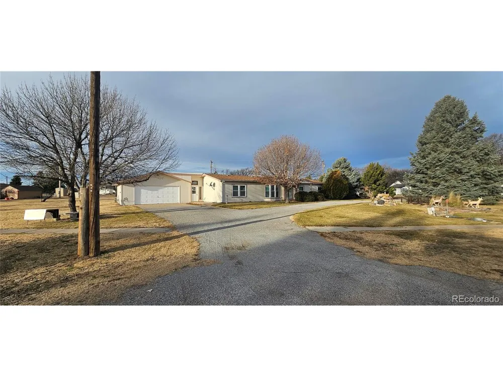 401 Iowa Avenue Seibert, CO 80834