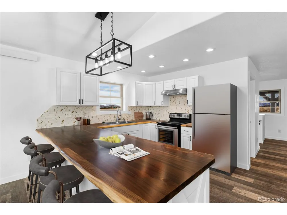 31 Bess Street Westcliffe, CO 81252