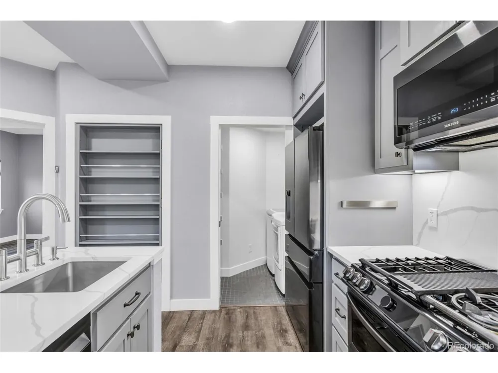 6001 S Yosemite Street #J208 Greenwood Village, CO 80111