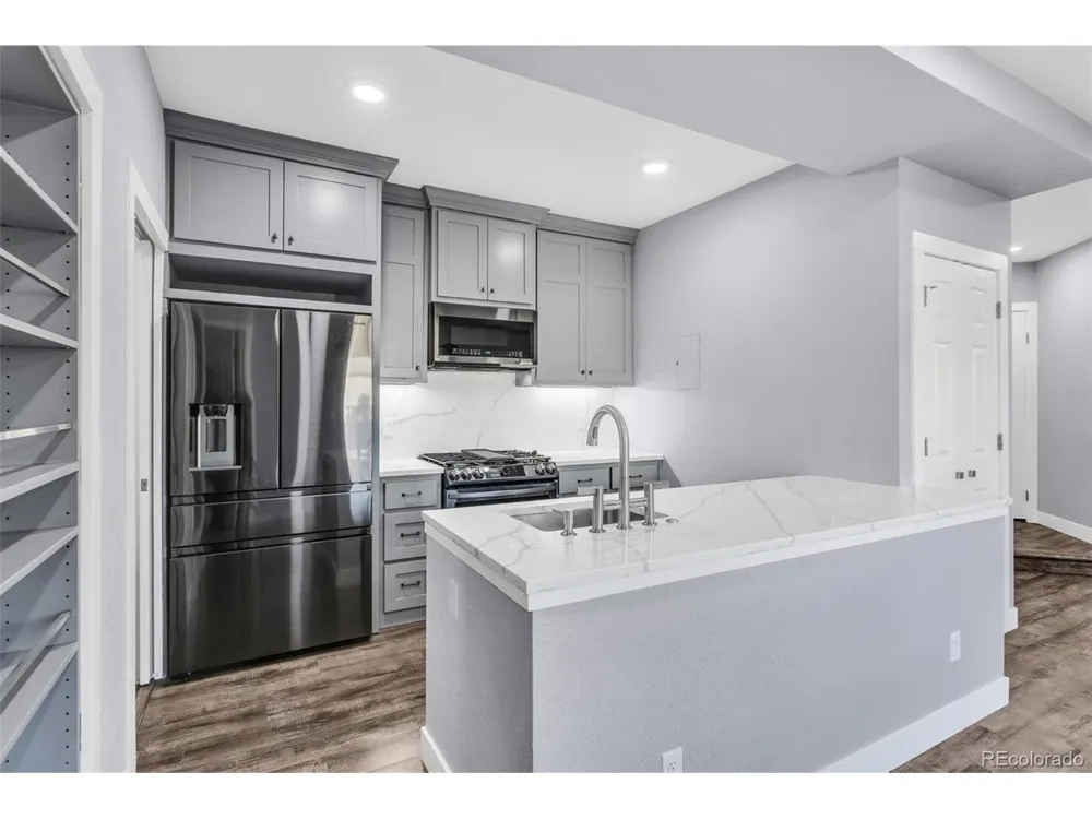 6001 S Yosemite Street #J208 Greenwood Village, CO 80111
