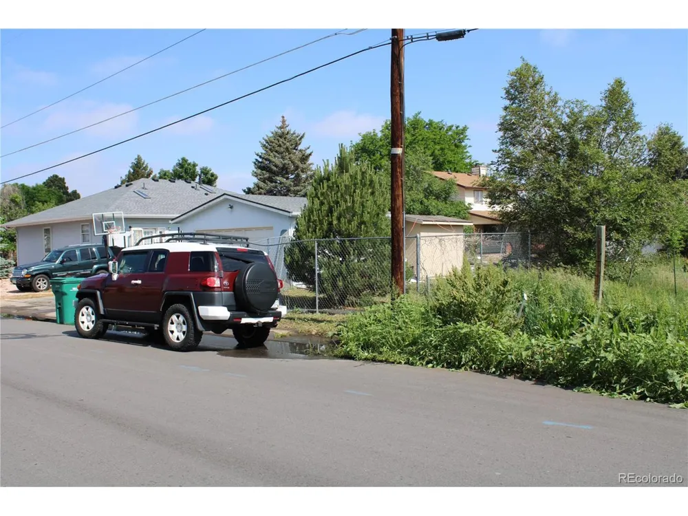 1053 Joplin Street Aurora, CO 80011