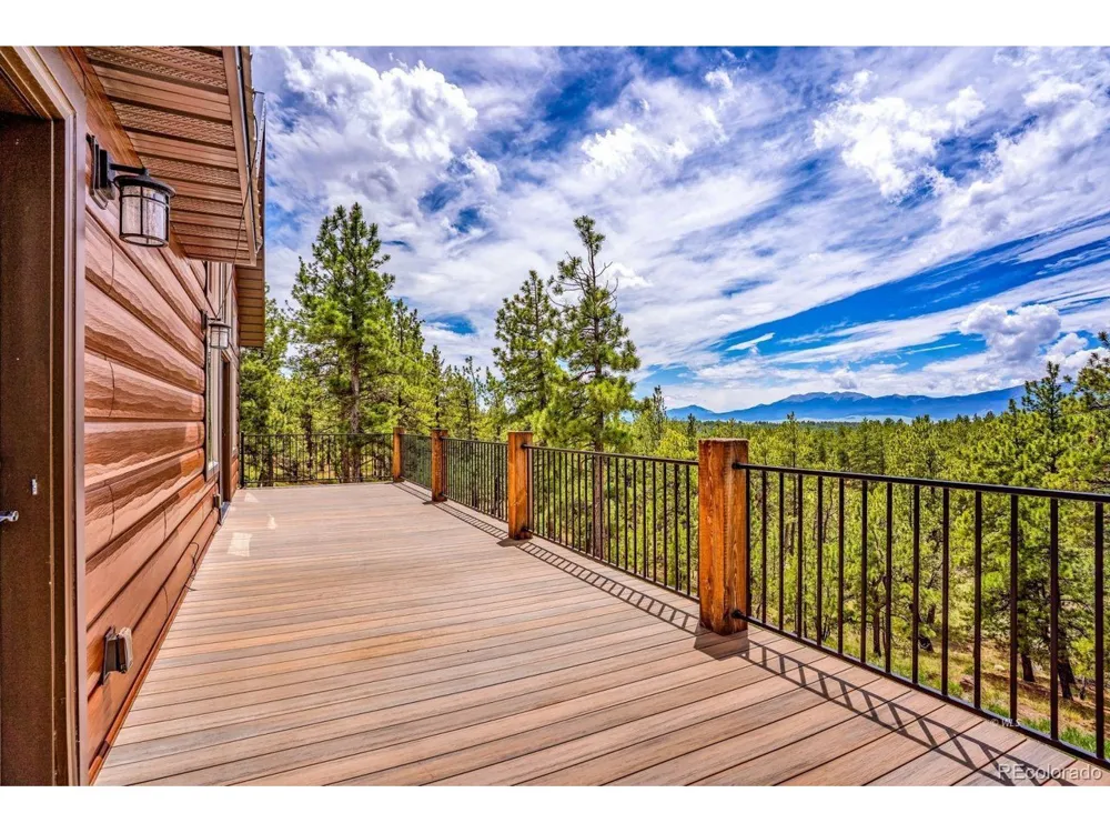 4513 County Road 323 Westcliffe, CO 81252