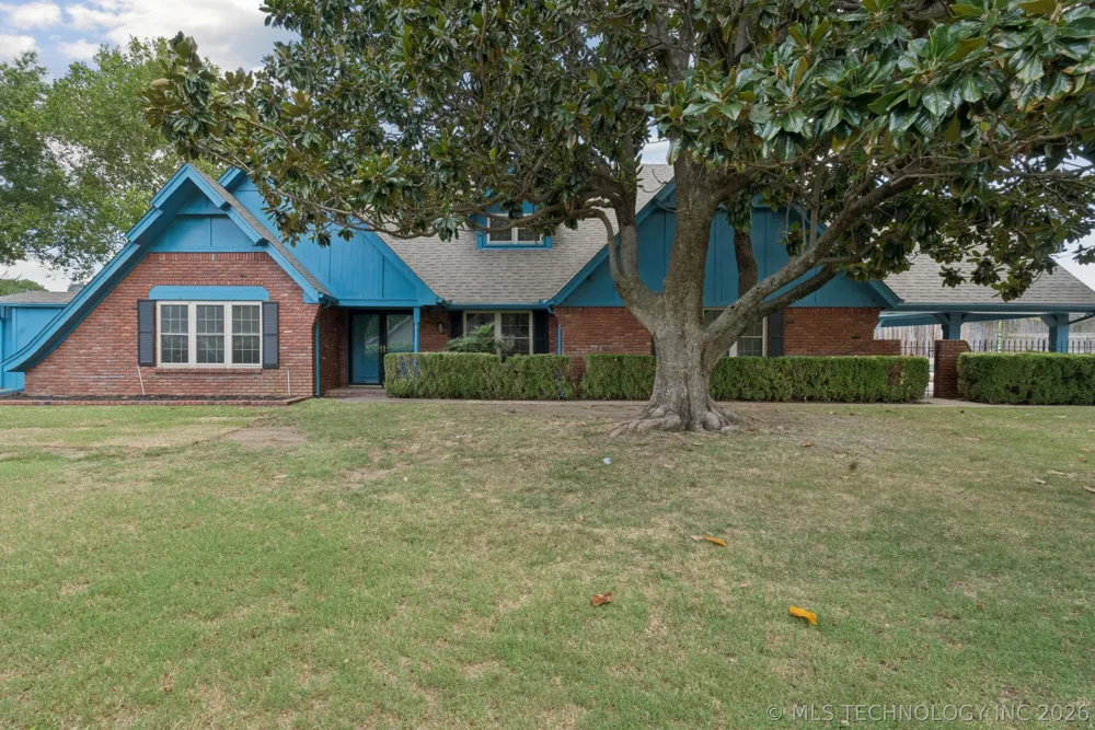 7021 E 66th Place