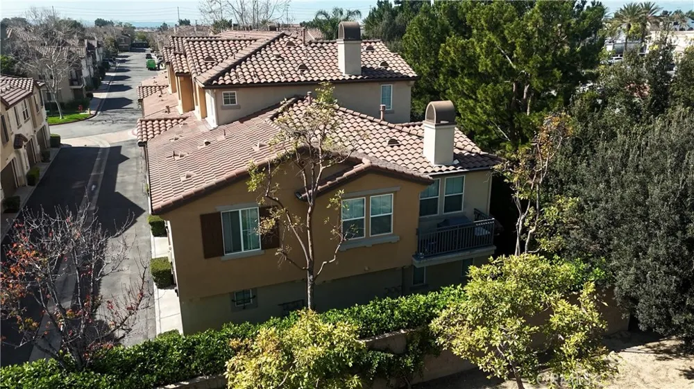 12450 Travanca Lane Eastvale, CA 91752