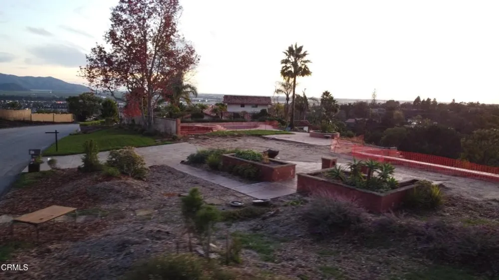 35 Estaban Drive Camarillo, CA 93010