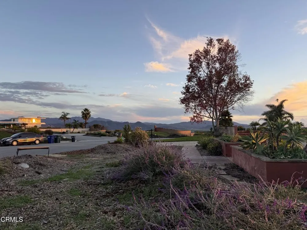 35 Estaban Drive Camarillo, CA 93010