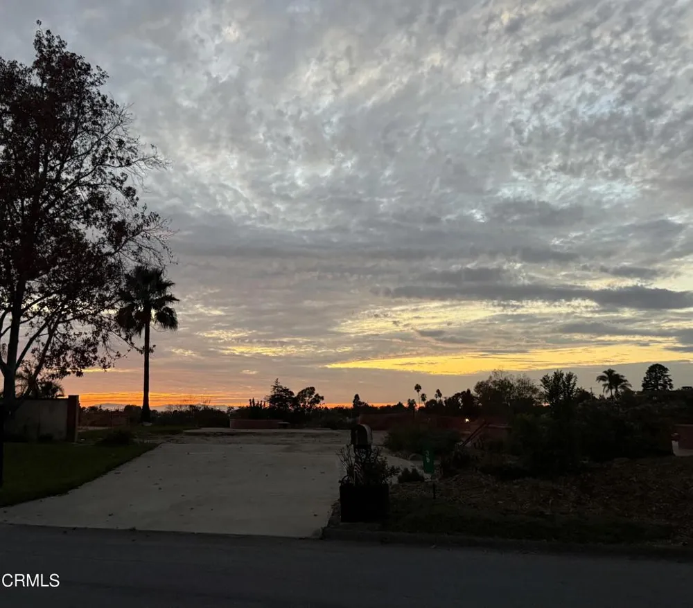 35 Estaban Drive Camarillo, CA 93010